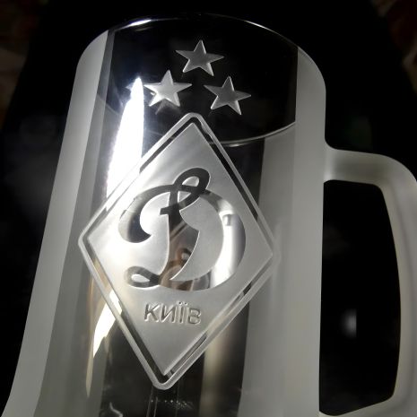 Бокал для пива с гравировкой Динамо Киев матовая Подарок футбольному болельщику