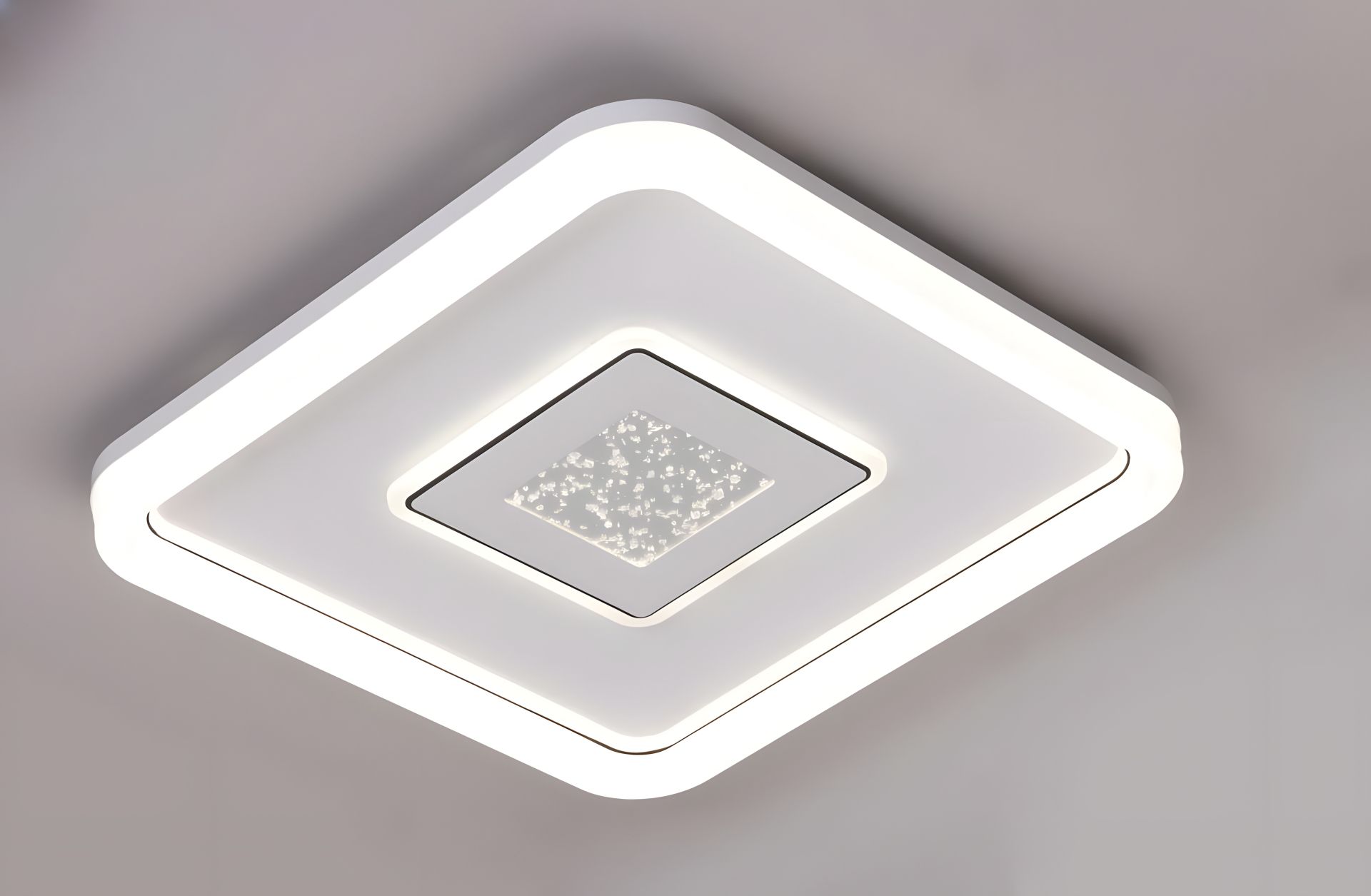 Сучасна люстра світлодіодна IS K38583B WT Сучасна люстра світлодіодна IS K38583B WT