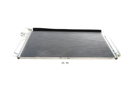 Конденсор кондиціонера CHEVROLET CAPTIVA, OPEL ANTARA, VALEO (814166) Конденсор кондиціонера CHEVROLET CAPTIVA, OPEL ANTARA, VALEO (814166)