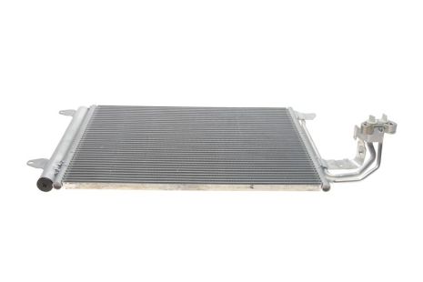 радіатор кондиціонера VW Caddy III 03-, VALEO (817777) радіатор кондиціонера VW Caddy III 03-, VALEO (817777)