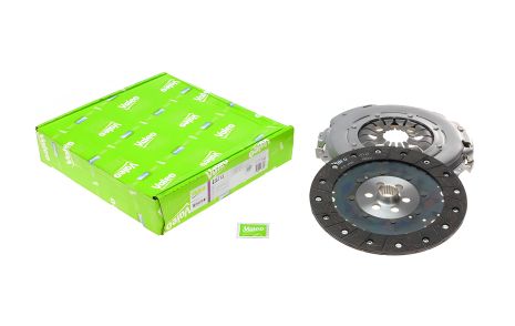 Зчеплення комплект VOLVO V70, MAZDA 3, FORD C-MAX, VALEO (826713) Зчеплення комплект VOLVO V70, MAZDA 3, FORD C-MAX, VALEO (826713)