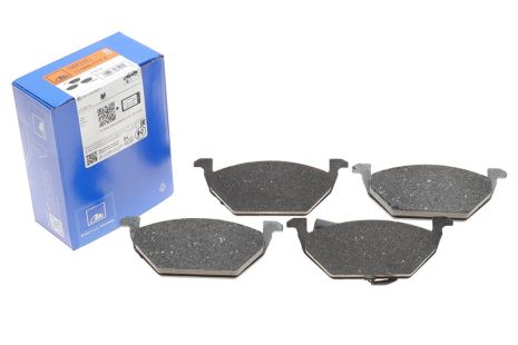 Комплект гальмівних колодок SEAT ALTEA, VW GOLF, SKODA YETI, ATE (13046071172) Комплект гальмівних колодок SEAT ALTEA, VW GOLF, SKODA YETI, ATE (13046071172)