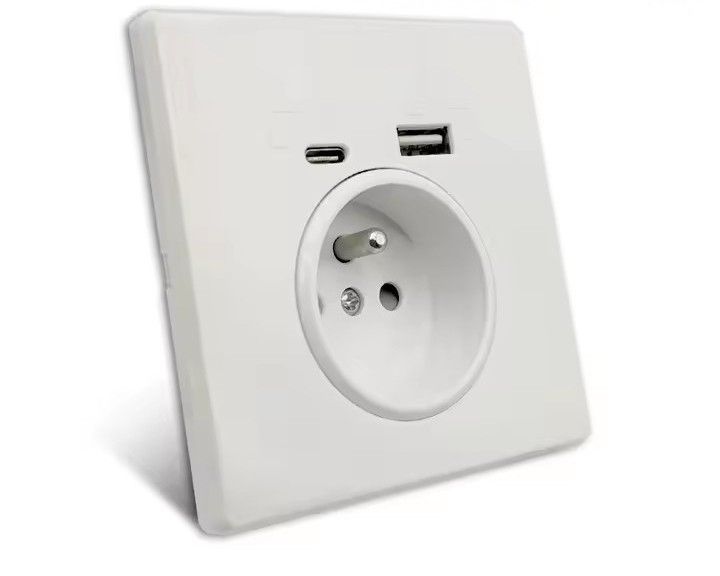 Внутренняя розетка Type-C USB 250В/16А белая Внутренняя розетка Type-C USB 250В/16А белая