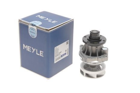 Водяной насос, помпа BMW X3, BMW 5, MEYLE (3130112001) Водяной насос, помпа BMW X3, BMW 5, MEYLE (3130112001)