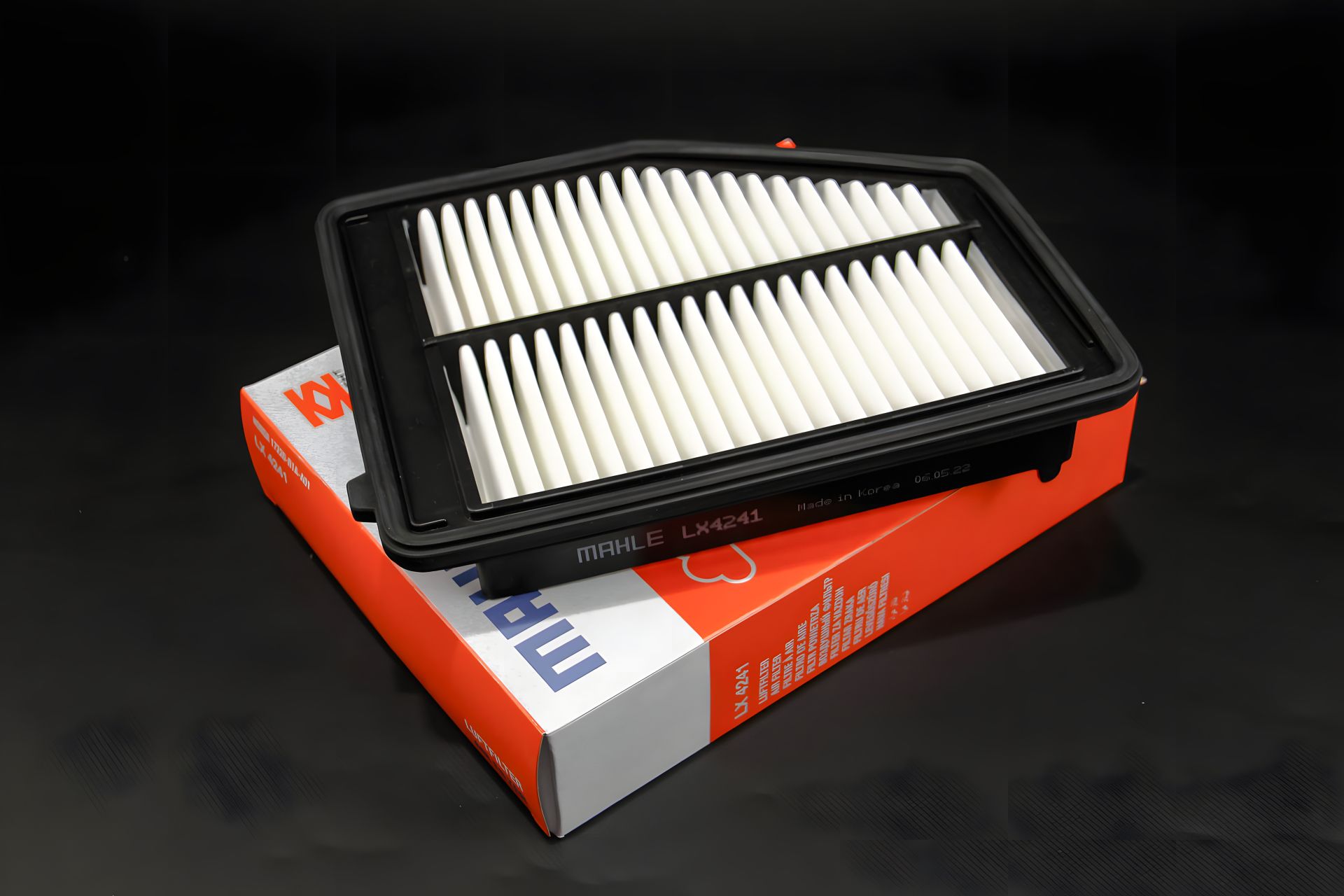 Воздушный фильтр HONDA 1.8 12, MAHLE/KNECHT (LX4241) Воздушный фильтр HONDA 1.8 12, MAHLE/KNECHT (LX4241)