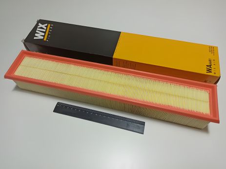 Повітряний фільтр C-Class (W203) WIX (WA6681) (A1110940204)