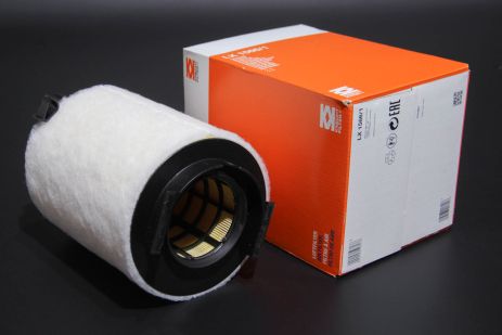 Фильтр воздушный MAHLE/KNECHT Audi, VW, MAHLE/KNECHT (LX15661) Фильтр воздушный MAHLE/KNECHT Audi, VW, MAHLE/KNECHT (LX15661)