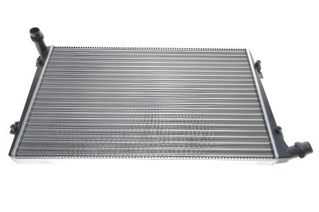 Радіатор охолодження для SKODA SUPERB, SEAT ALTEA, VIKA (11210767101) Радіатор охолодження для SKODA SUPERB, SEAT ALTEA, VIKA (11210767101)