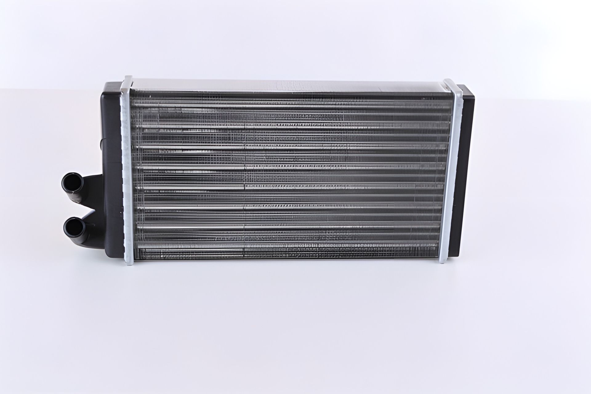 Радиатор отопителя AUDI 100/A6 (Nissens) Радиатор отопителя AUDI 100/A6 (Nissens)