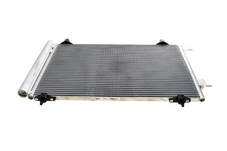 Радіатор кондиціонера VALEO (818170) для автомобілів Радіатор кондиціонера VALEO (818170) для автомобілів