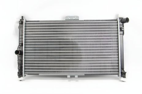 Охолоджуючий радіатор для LANOS 1.3i 97-(AC+), LORO (0110170001) Охолоджуючий радіатор для LANOS 1.3i 97-(AC+), LORO (0110170001)