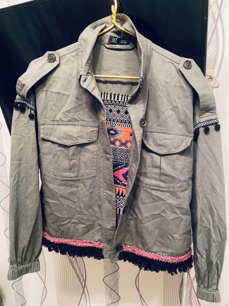 Женская вышитая куртка Zara б/у