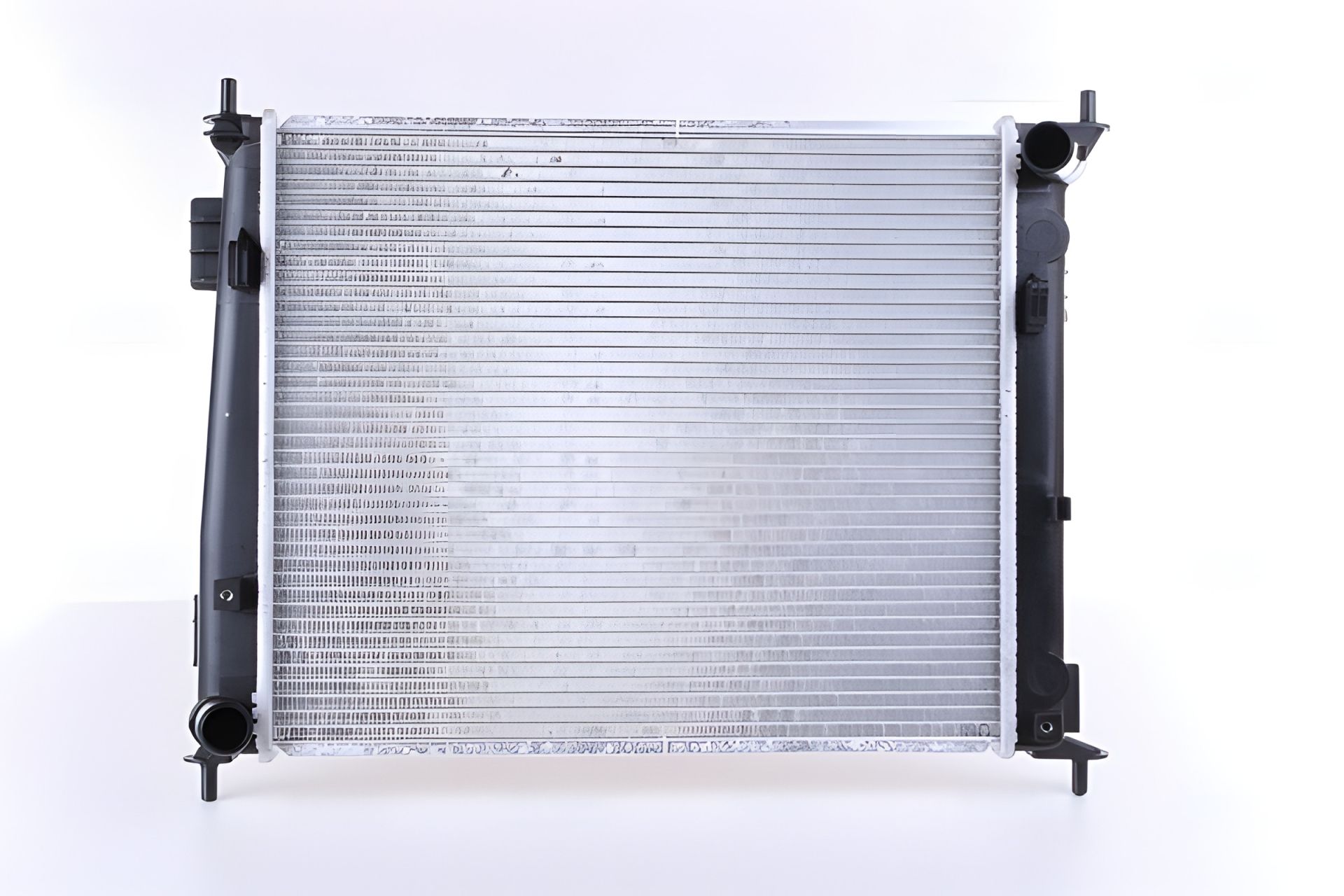 Радіатор охолодження для KIA, модель NISSENS (66742) Радіатор охолодження для KIA, модель NISSENS (66742)