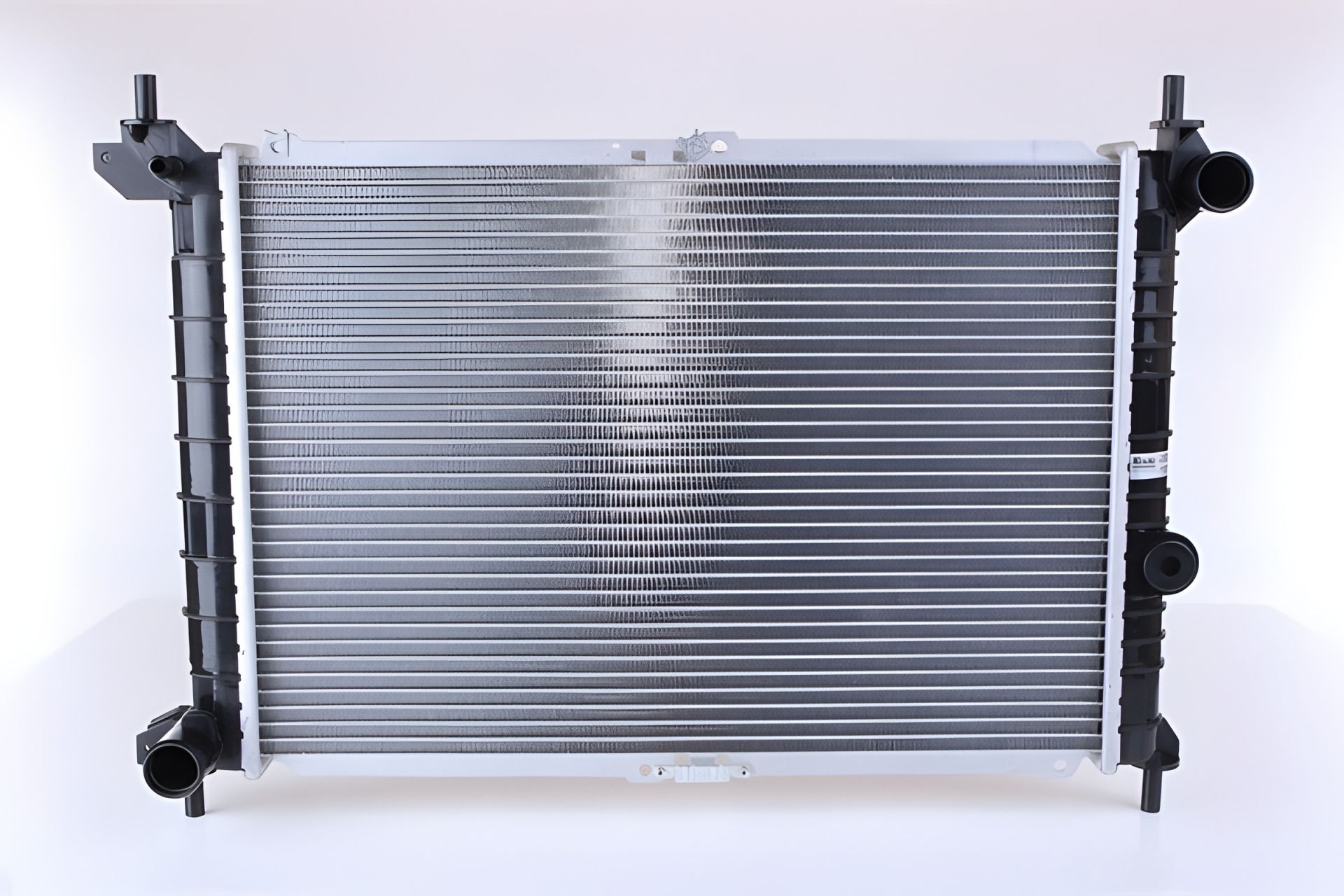 Охлаждающий радиатор VAUXHALL ASTRAVAN, OPEL ASTRA, NISSENS (63291A) Охлаждающий радиатор VAUXHALL ASTRAVAN, OPEL ASTRA, NISSENS (63291A)