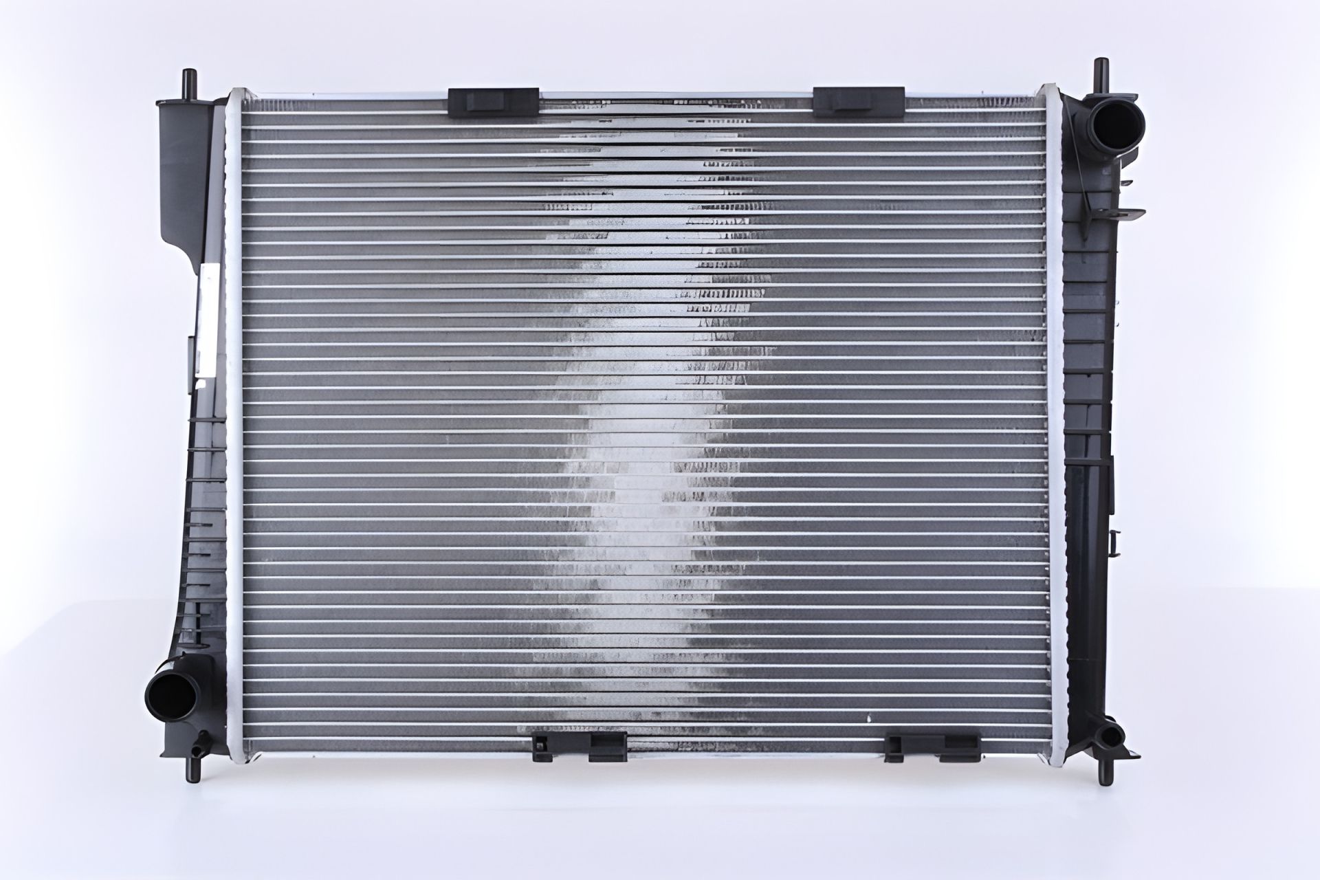 Радиатор охлаждения для RENAULT CLIO, NISSENS (67283) Радиатор охлаждения для RENAULT CLIO, NISSENS (67283)