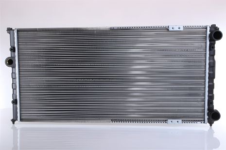 Охладительный радиатор для VW CADDY и SEAT CORDOBA, от NISSENS (652681) Охладительный радиатор для VW CADDY и SEAT CORDOBA, от NISSENS (652681)