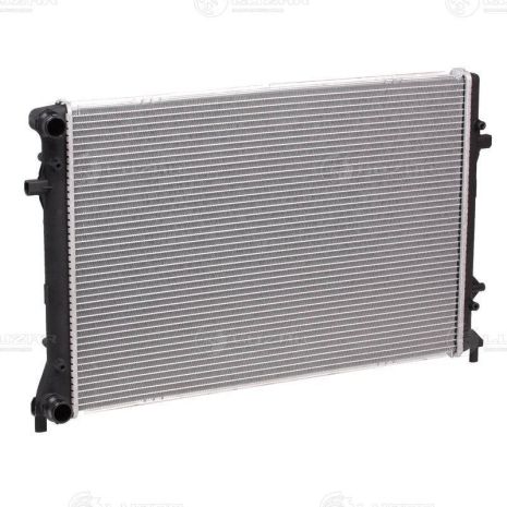 Радіатор охолодження SKODA SUPERB, AUDI TT, LUZAR (LRC18182) Радіатор охолодження SKODA SUPERB, AUDI TT, LUZAR (LRC18182)