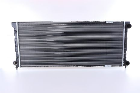 Радиатор охлаждения VW от NISSENS (651621)