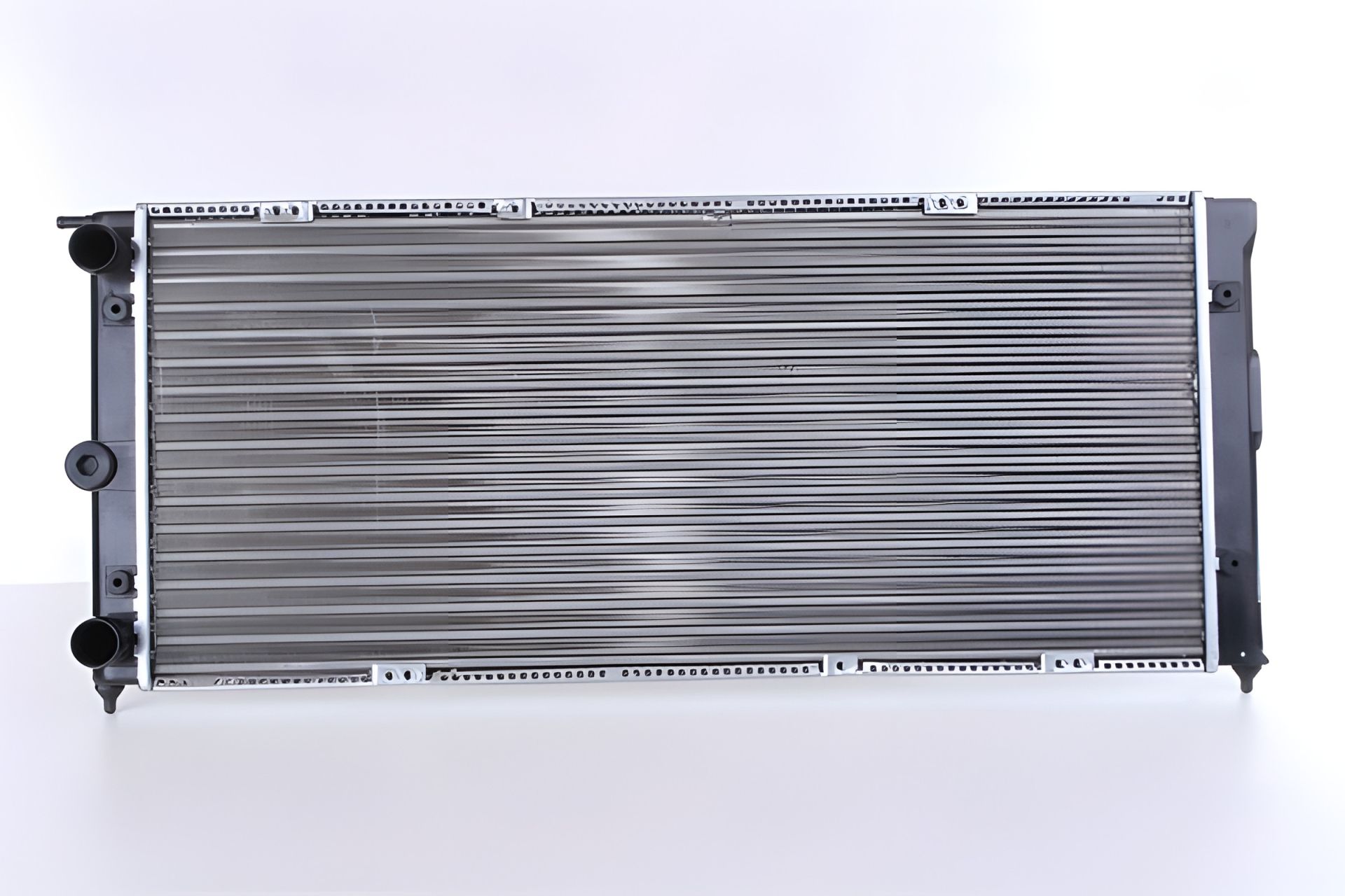 NISSENS радіатор охолодження для VW PASSAT (651911) NISSENS радіатор охолодження для VW PASSAT (651911)