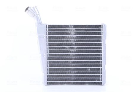 Радіатор охолодження SKODA SUPERB, SEAT ALTEA, NISSENS (606334) Радіатор охолодження SKODA SUPERB, SEAT ALTEA, NISSENS (606334)