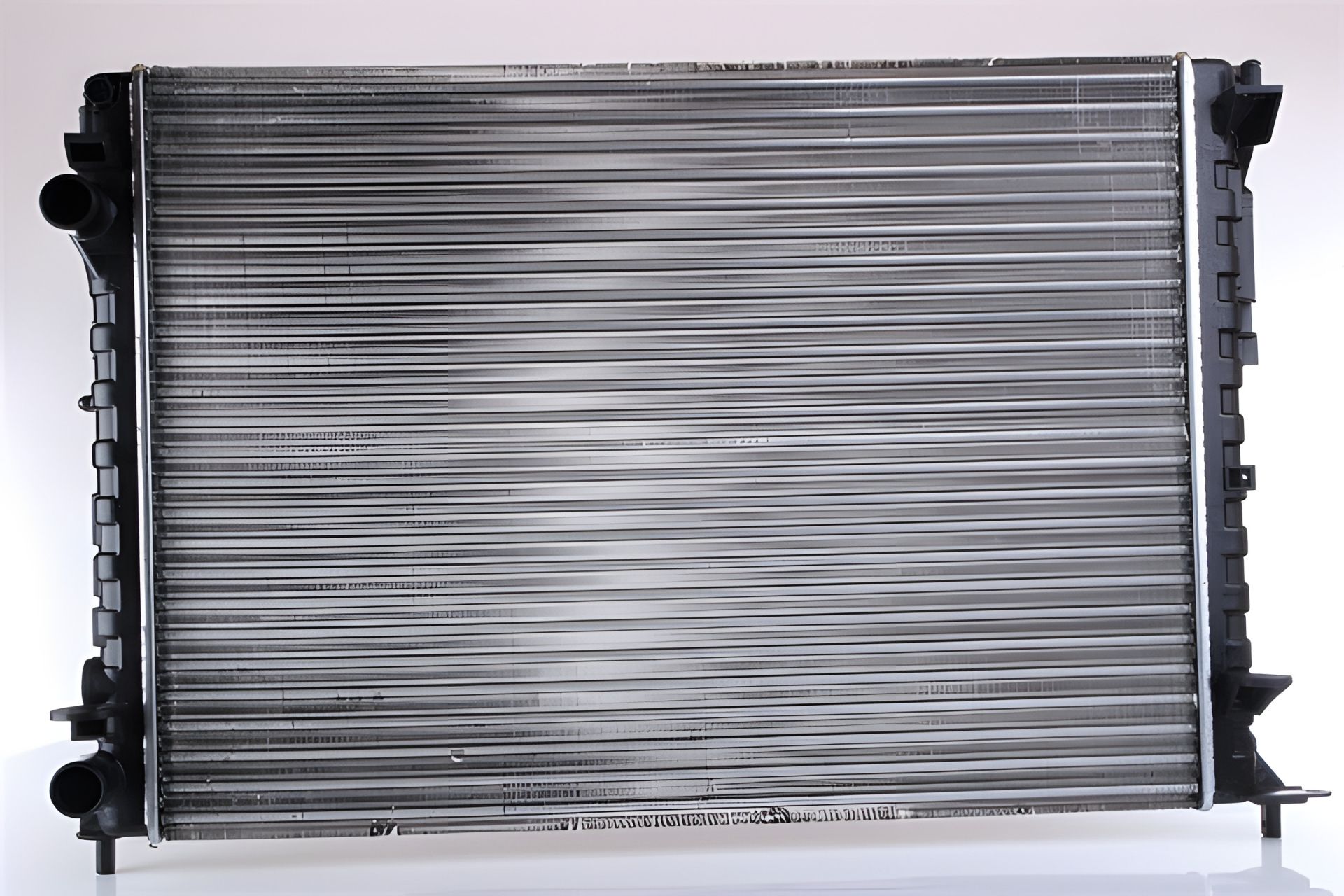 Радіатор охолодження для RENAULT ESPACE від NISSENS (63843A) Радіатор охолодження для RENAULT ESPACE від NISSENS (63843A)