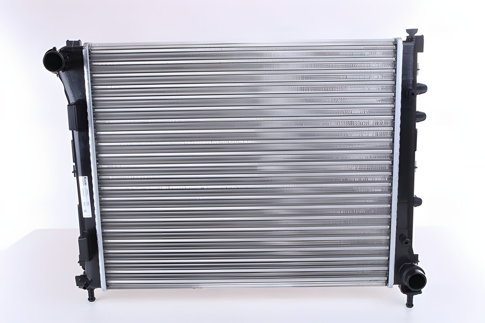 Охолоджувальний радіатор ABARTH 500, FORD KA, NISSENS (61935) Охолоджувальний радіатор ABARTH 500, FORD KA, NISSENS (61935)