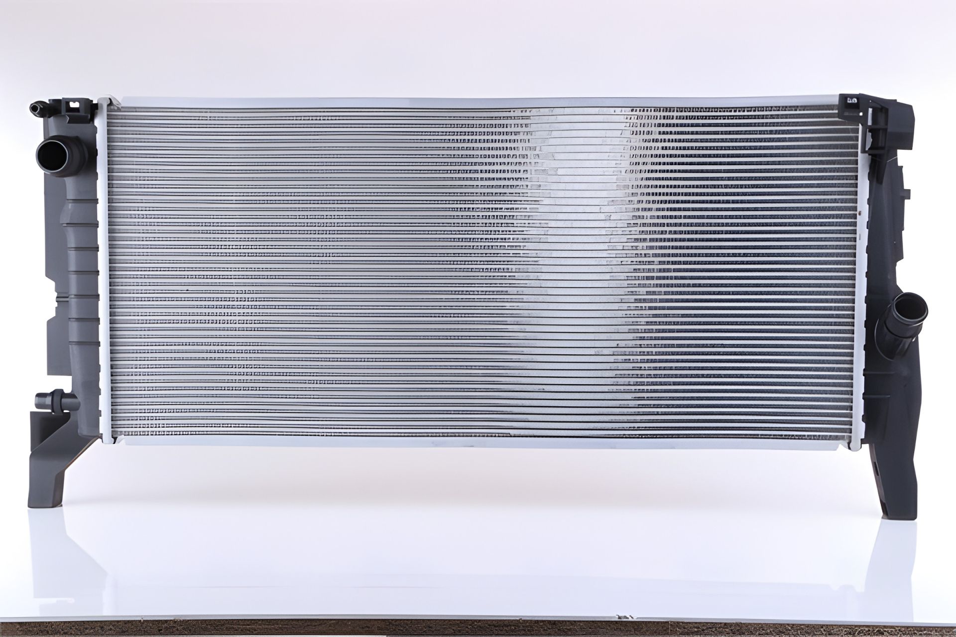 Радіатор охолодження для MINI MINI, BMW X1, NISSENS (60865) Радіатор охолодження для MINI MINI, BMW X1, NISSENS (60865)