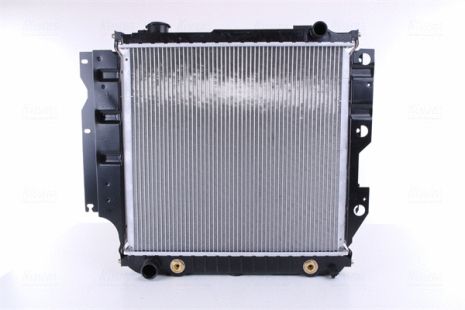 Радіатор охолодження JEEP WRANGLER, NISSENS (60993) Радіатор охолодження JEEP WRANGLER, NISSENS (60993)