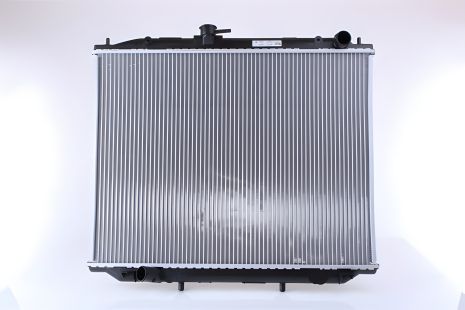 Охолоджувальний радіатор NISSAN TERRANO, NISSENS (68706A) Охолоджувальний радіатор NISSAN TERRANO, NISSENS (68706A)