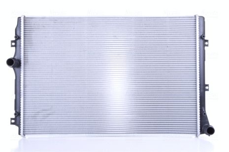 Радіатор охолодження VW PASSAT, NISSENS (65309) Радіатор охолодження VW PASSAT, NISSENS (65309)