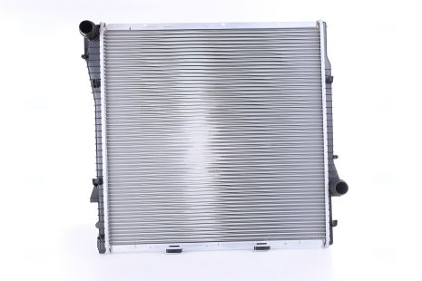 Охолоджувальний радіатор BMW 60789A, NISSENS (60789A)