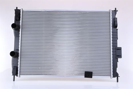 Радиатор охлаждения для NISSAN QASHQAI от NISSENS (67363)