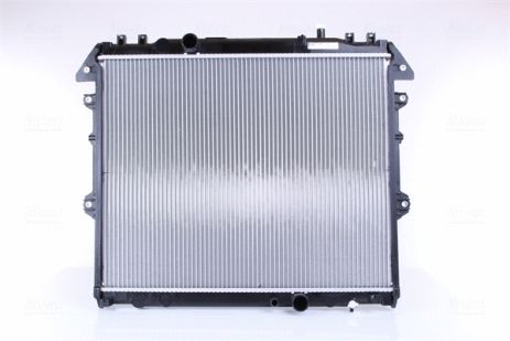 Радіатор охолодження TOYOTA HILUX, NISSENS (646807) Радіатор охолодження TOYOTA HILUX, NISSENS (646807)
