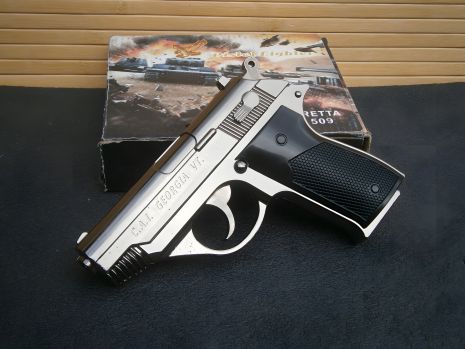 Газовая сувенирная зажигалка в виде пистолета C.A.I. Грузия ВТ черная Газовая сувенирная зажигалка в виде пистолета C.A.I. Грузия ВТ черная