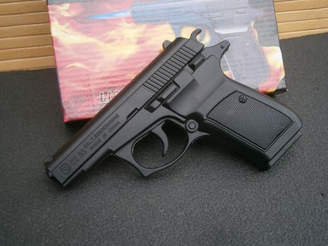 Запальничка пістолет CZ 83 " Че Зет 83 " турбо газова металева сувенірна чорна