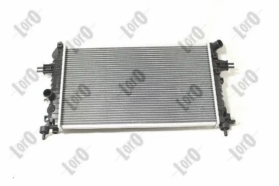 Радіатор охолодження OPEL ASTRA, LORO (0370170046) Радіатор охолодження OPEL ASTRA, LORO (0370170046)