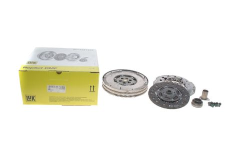Комплект сцепления VW PASSAT, AUDI A4, AUDI A6, LUK (600003900) Комплект сцепления VW PASSAT, AUDI A4, AUDI A6, LUK (600003900)