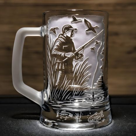 Бокал для пива "Момент клювання" з гравіюванням - оригінальний подарунок для рибака