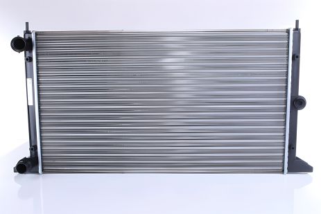 Охлаждающий радиатор 67304 SEAT FORD, NISSENS (67304)