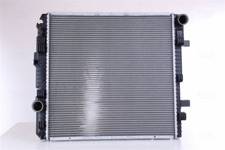 Радіатор охолодження MERCEDES BENZ, NISSENS (62794A) Радіатор охолодження MERCEDES BENZ, NISSENS (62794A)