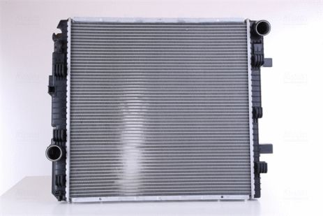 Радіатор охолодження MERCEDES BENZ, NISSENS (62794A) Радіатор охолодження MERCEDES BENZ, NISSENS (62794A)