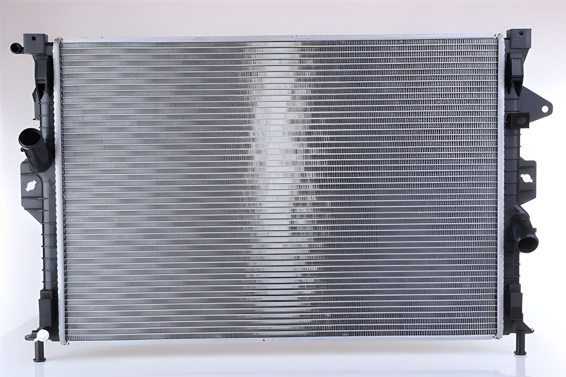 Радіатор охолодження FORD, NISSENS (69253) Радіатор охолодження FORD, NISSENS (69253)