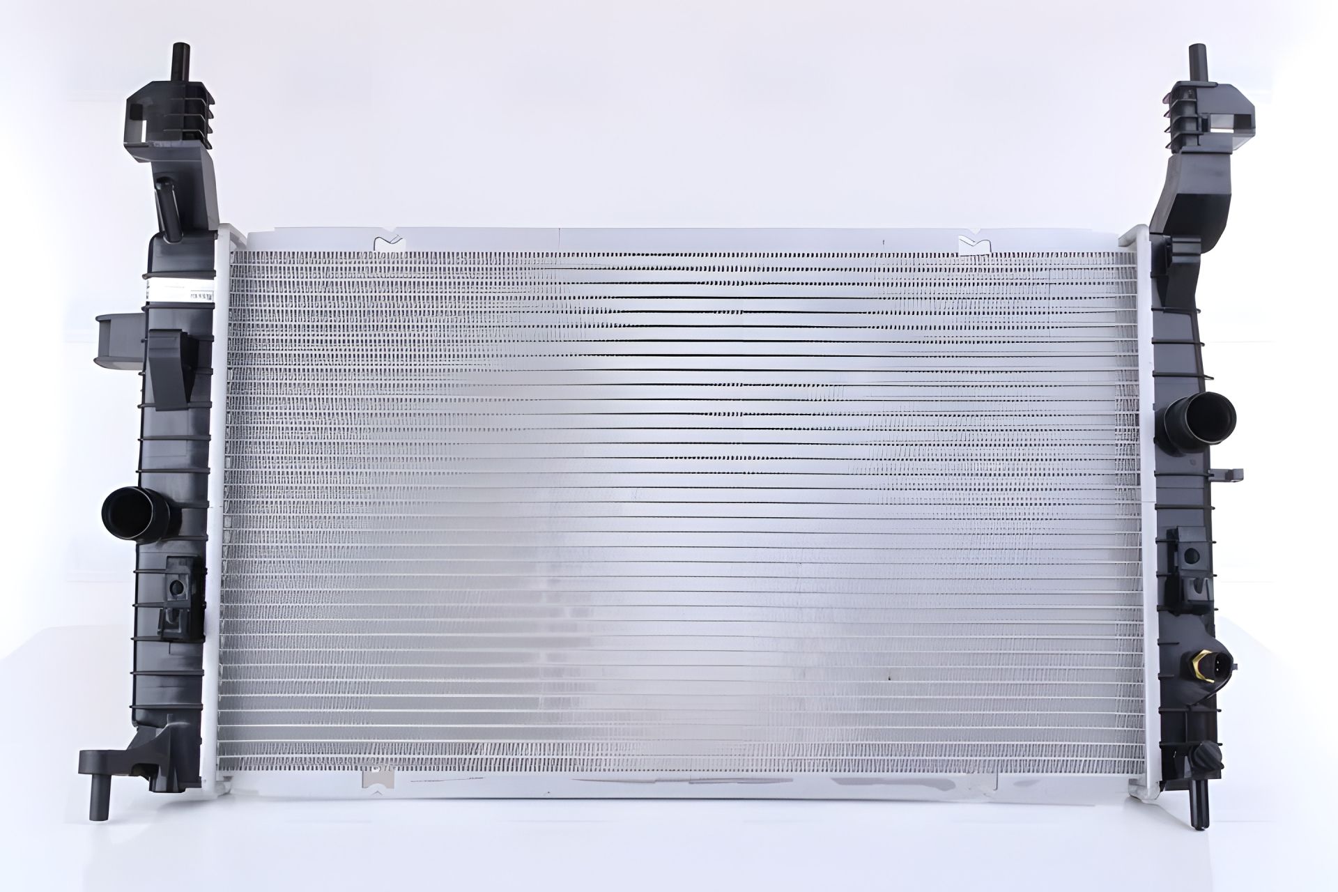 Радіатор охолодження VAUXHALL MERIVA, OPEL MERIVA, NISSENS (630747) - системи охолодження Радіатор охолодження VAUXHALL MERIVA, OPEL MERIVA, NISSENS (630747) - системи охолодження