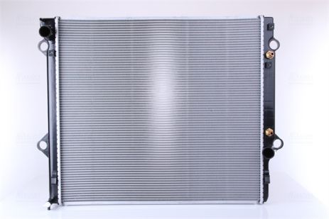 Радіатор охолодження TOYOTA LAND CRUISER, NISSENS (646804) Радіатор охолодження TOYOTA LAND CRUISER, NISSENS (646804)
