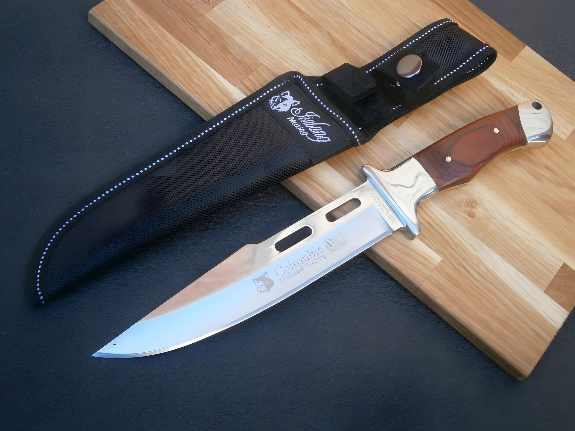 Ніж фултанг Columbia А-02 для туризму, полювання та риболовлі з чохлом, 30 см Ніж фултанг Columbia А-02 для туризму, полювання та риболовлі з чохлом, 30 см