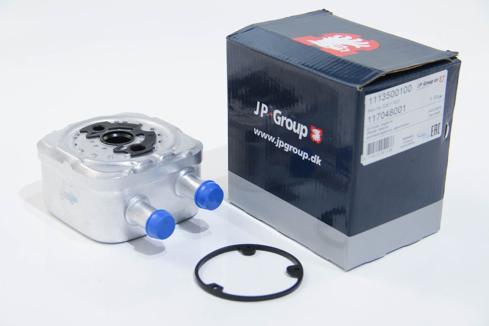 Радиатор масляный A6/Passat -05 1.9TDi/2.3-2.8i, JP Group (1113500100) Радиатор масляный A6/Passat -05 1.9TDi/2.3-2.8i, JP Group (1113500100)