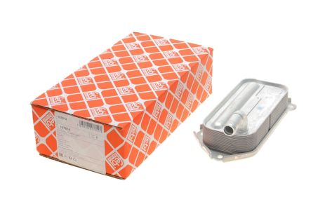 Радіатор масляний LEXUS TOYOTA, LEXUS 157100R010, FEBI BILSTEIN (107814) Радіатор масляний LEXUS TOYOTA, LEXUS 157100R010, FEBI BILSTEIN (107814)