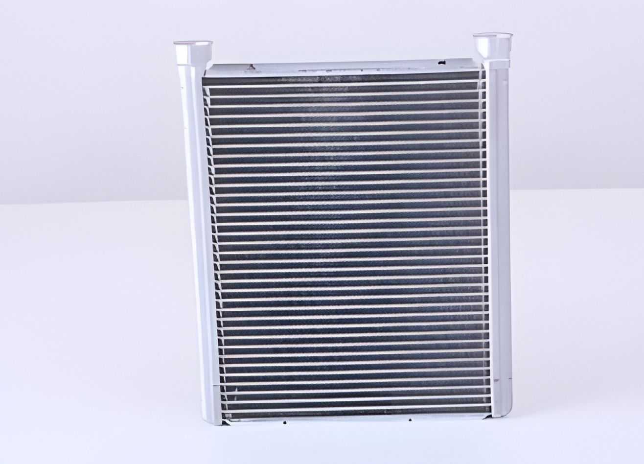 Радіатор обігрівача VIKA для MB A/B Class/CLA/GLA (11-19) (89995801) Радіатор обігрівача VIKA для MB A/B Class/CLA/GLA (11-19) (89995801)