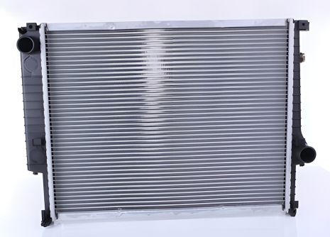 Охолоджувальний радіатор для BMW 3, NISSENS (60759A)