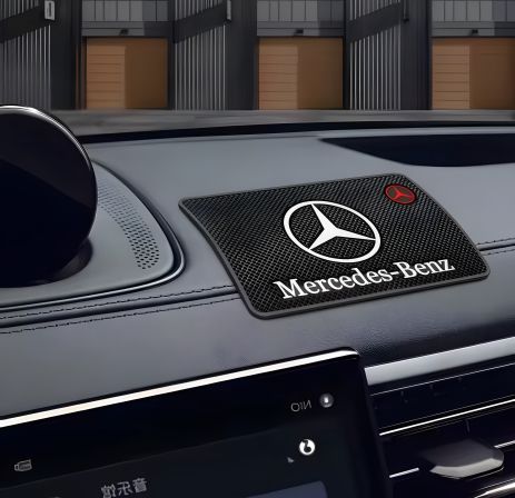 Чорний килимок автомобільний для салону Mercedes-Benz